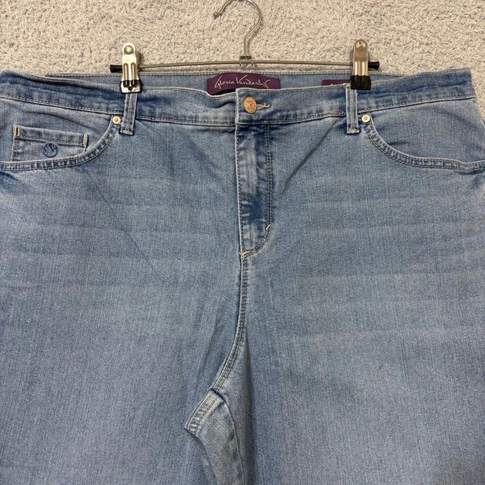 High Rise Casual Everyday Slim Straight Jeans Size 18W Short Medium Wash